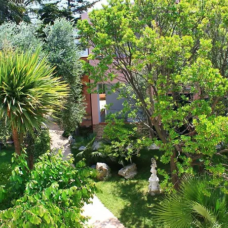 Garden Eco-holiday Aparthotel